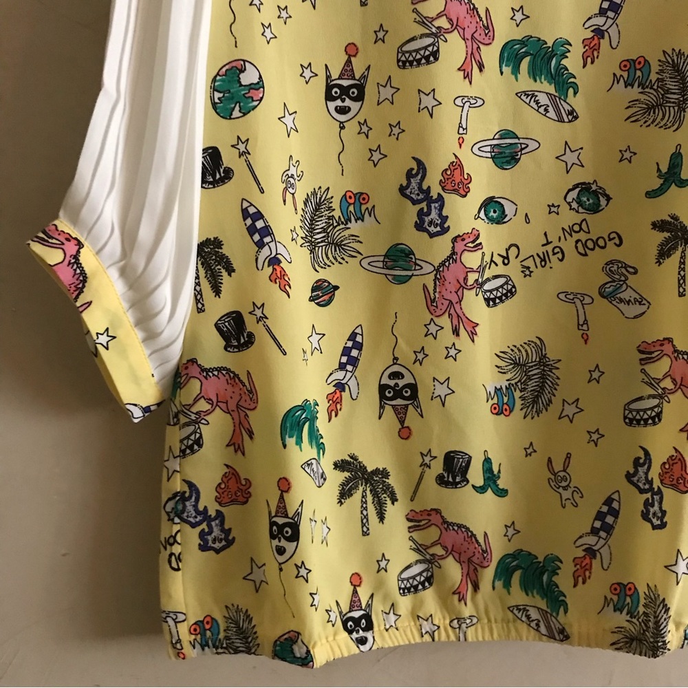 Playful Yellow Blouse with White Sleeves. - Picture 5 of 7
